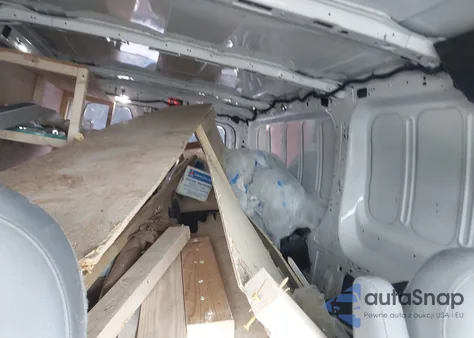 2018 Ford Transit-250 T-250 z USA, uszkodzony, nr VIN 1FTYR2ZM8JKB49773